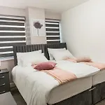 Sweet Stay, 2 Bed Apartment
